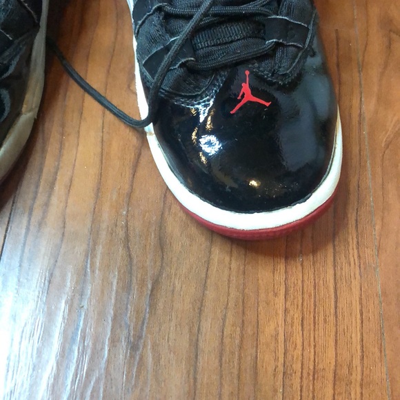Boys Jordan size2y - Picture 10 of 12